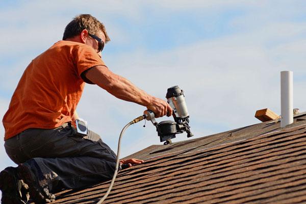 Removing snow off your roof and why it is important